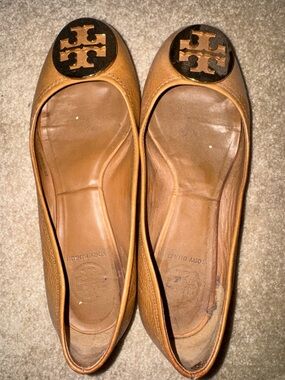 Tory Burch Cognac Leather Logo Round-Toe Flats